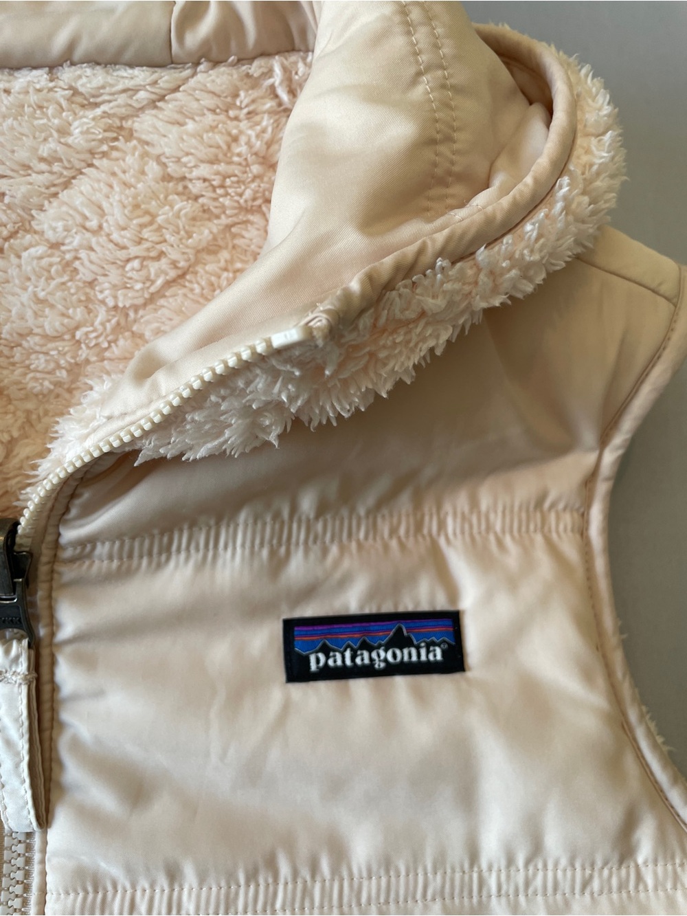 Patagonia Los Gatos Reversible Diamond Quilt Hooded Fleece Vest, Women’s Large - Picture 6 of 8